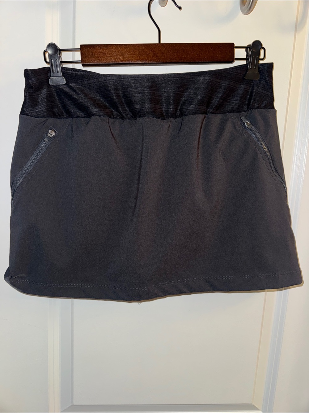 Mondetta Black Mini Skort with Zip Pockets